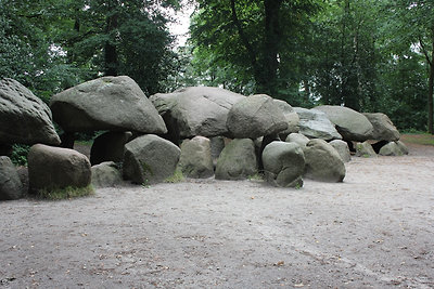 5000 éves "kis Stonehenge"