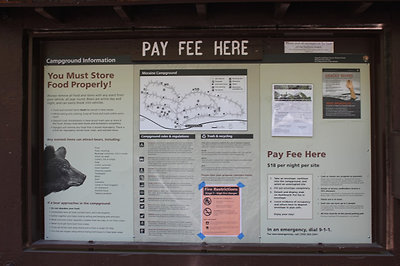 az információs tábla