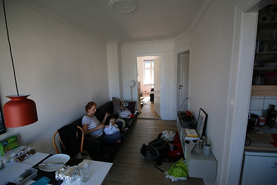 Kis lakás nappalija...