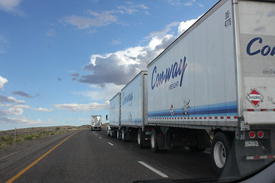 tripla utánfutós kamion, azért itt is ritka